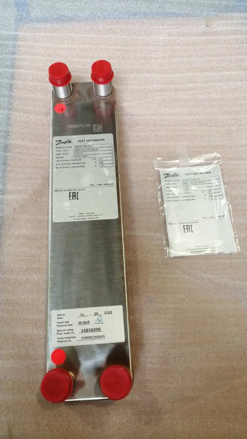 ETA Plattenwärmetauscher XB37L-1-16_2_25_A_2G1 Anschlussgewinde 4xR1"AG 50mm, mit Kupferlot -25560-01