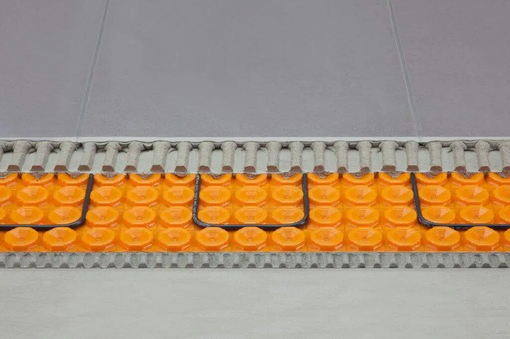 Schlüter-DITRA-HEAT-E Set 3,1m² Regler + Heizkabel f. 2,2m²(136W)-DHS3
